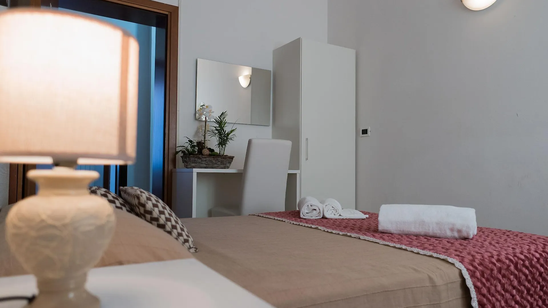 Guest house Backpackers House Venice