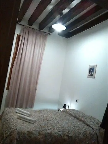 Backpackers House Venice Guest house